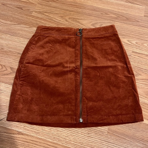 Forever 21 Skirt - Picture 2 of 3